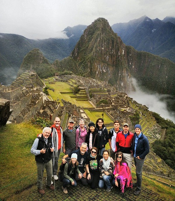 Sacred Valley and Machu Picchu 2 Days 1 Night